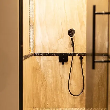 Marconio Luxury Center With Own Zone Apartmán